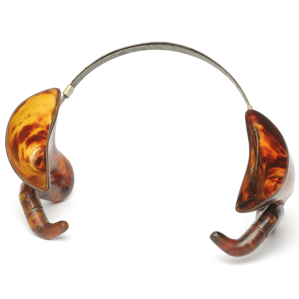 picture shows auricle ear trumpet @ EarTrumpets.com