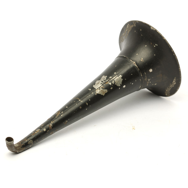 picture shows one piece ear trumpet @ EarTrumpets.com