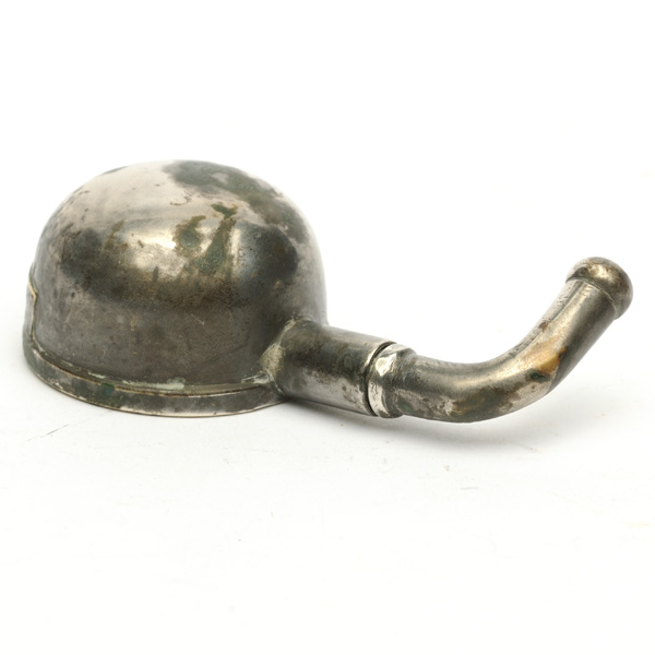 picture shows one piece ear trumpet @ EarTrumpets.com