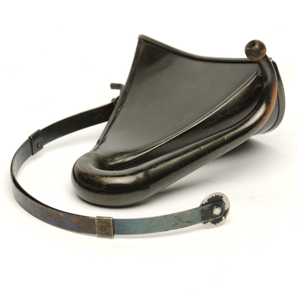 picture shows auricle ear trumpet @ EarTrumpets.com