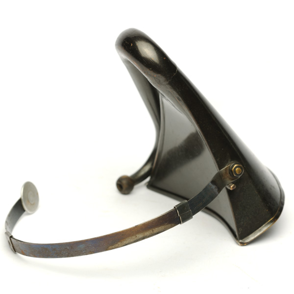 picture shows auricle ear trumpet @ EarTrumpets.com