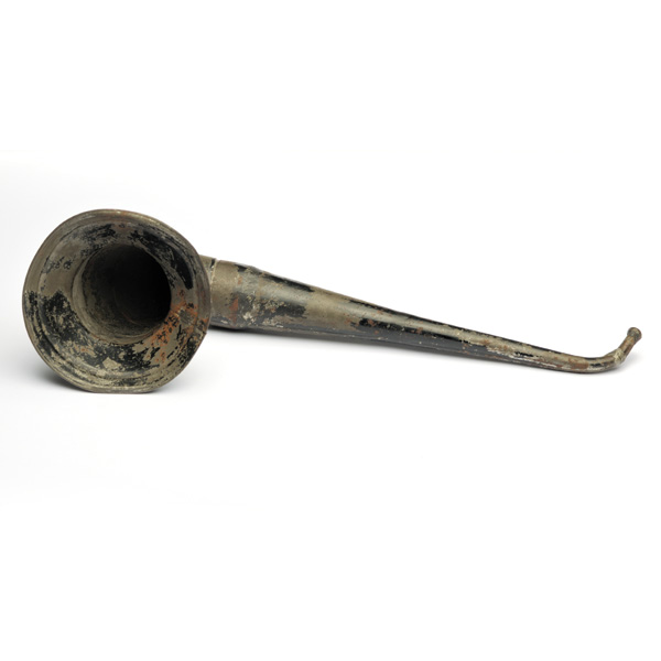 picture shows one piece ear trumpet @ EarTrumpets.com
