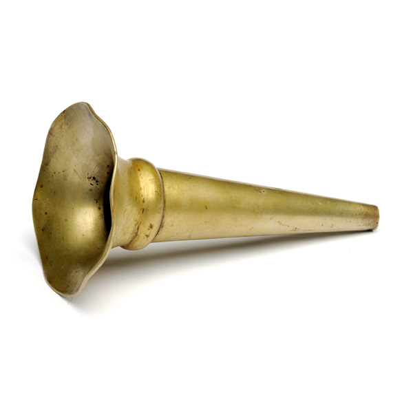 picture shows one piece ear trumpet @ EarTrumpets.com