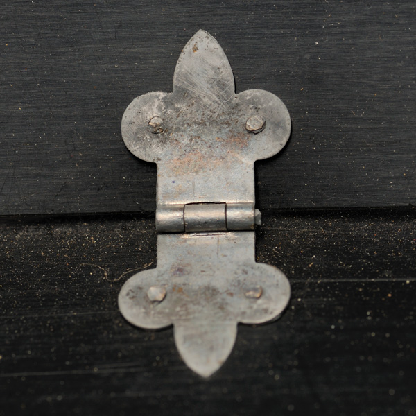 picture shows dentaphone ear trumpet @ EarTrumpets.com