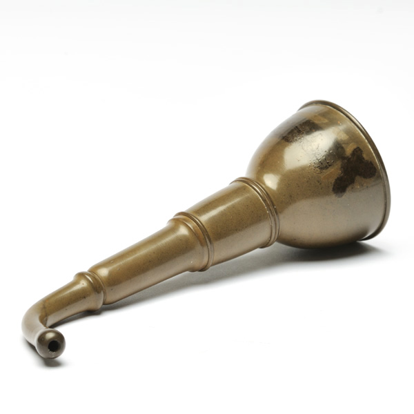 picture shows one piece ear trumpet @ EarTrumpets.com