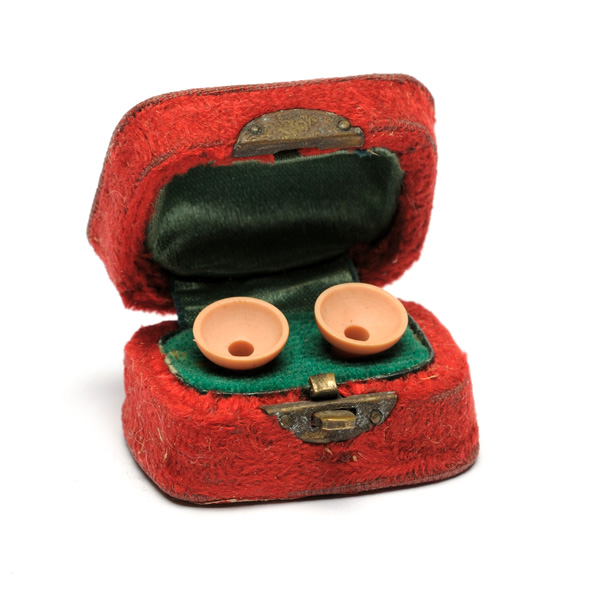 picture shows ear tube ear trumpet @ EarTrumpets.com