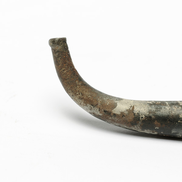 picture shows one piece ear trumpet @ EarTrumpets.com