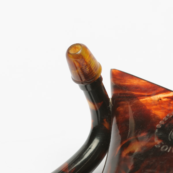 picture shows auricle ear trumpet @ EarTrumpets.com