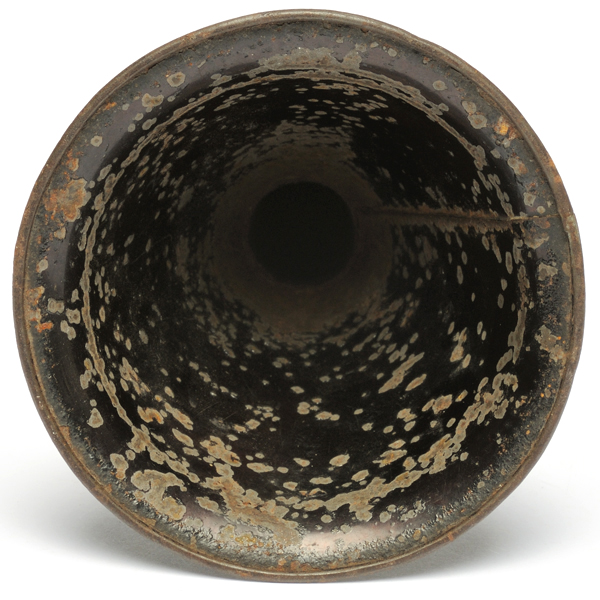 picture shows one piece ear trumpet @ EarTrumpets.com