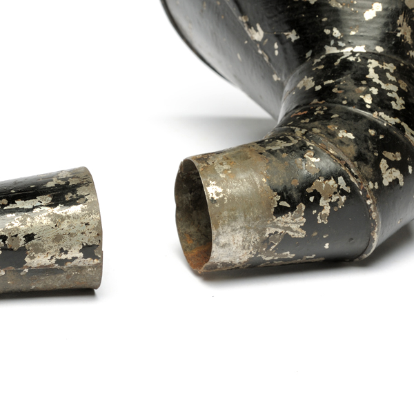 picture shows one piece ear trumpet @ EarTrumpets.com