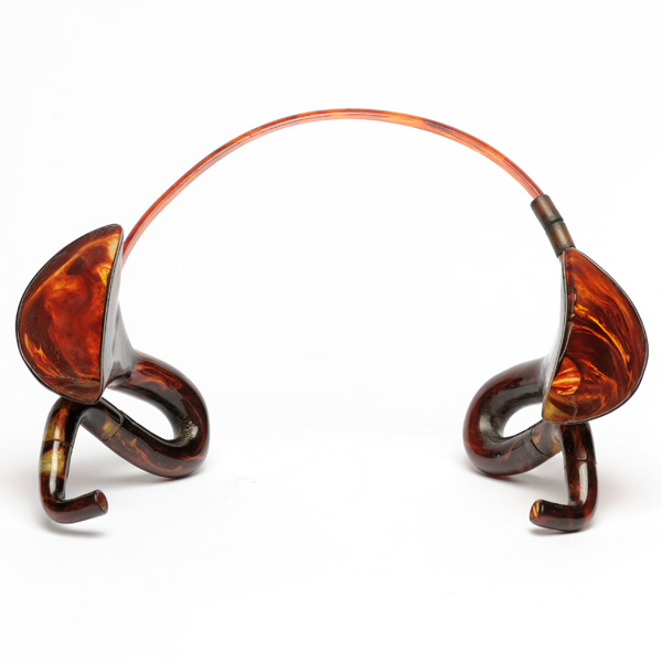 picture shows auricle ear trumpet @ EarTrumpets.com