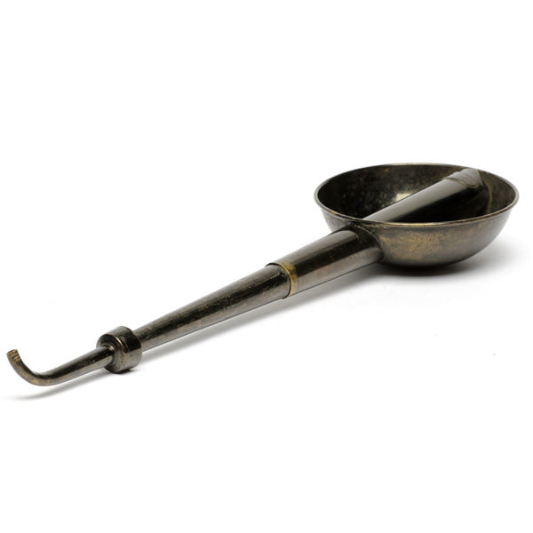 picture shows banjo ear trumpet @ EarTrumpets.com