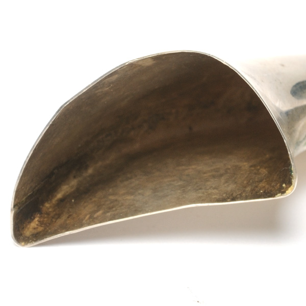 picture shows auricle ear trumpet @ EarTrumpets.com