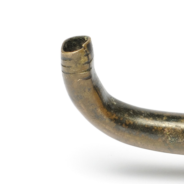 picture shows banjo ear trumpet @ EarTrumpets.com