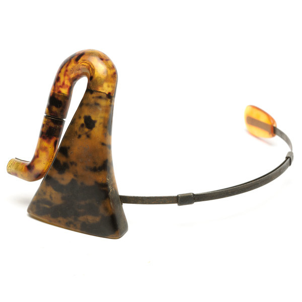picture shows auricle ear trumpet @ EarTrumpets.com